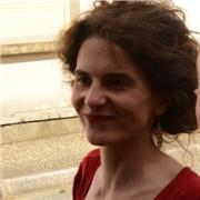 Artiste et enseignante, plus de 15 ans d'expérience, des thèmes ludiques et adaptés aux personnalités et à leur manière de faire.